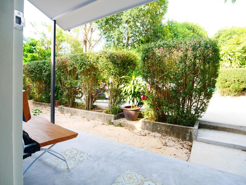 Forest Bungalows & Mama'S Restaurant Chalong Extérieur photo